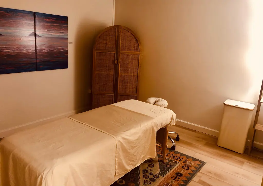 Massage therapy room